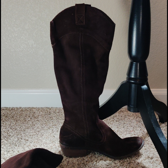 Women's Restricted Brown Leather Cowgirl Boots - Picture 4 of 4